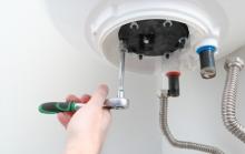 Fall and Winter Plumbing Tips for Chicago Homeowners